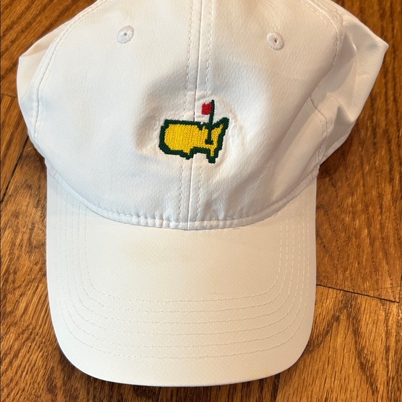 MASTERS Green and White Tournament Hats (2) - Picture 6 of 10